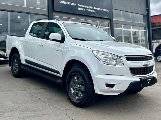 CHEVROLET S10 2.4 ADVANTAGE 4X2 CD 8V FLEX 4P MANUAL CHEVROLET S10 2.4 ADVANTAGE 4X2 CD 8V FLEX 4P MANUAL